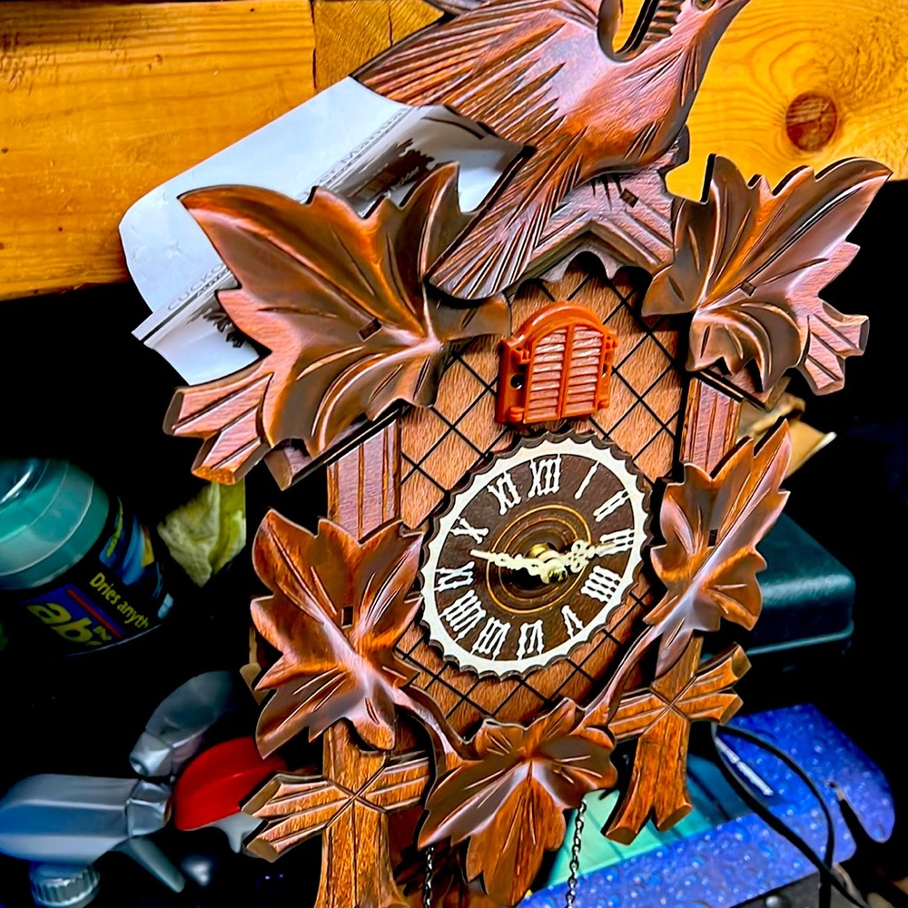 Plastic battery operated coocoo clock